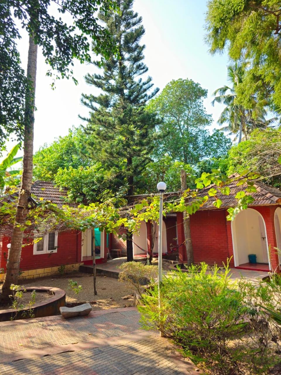 Nalukettu Heritage Resort Varkala Buitenkant foto