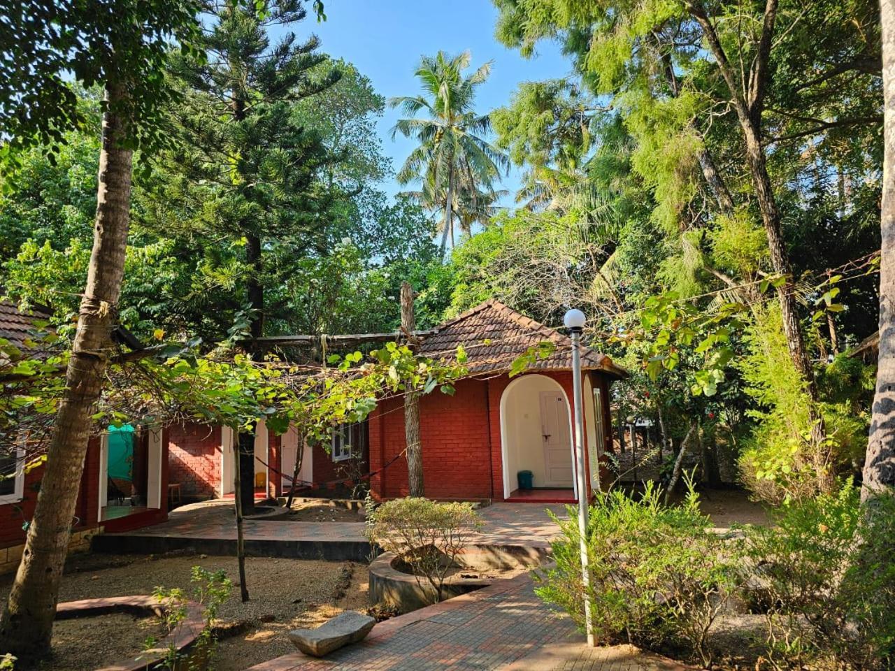 Nalukettu Heritage Resort Varkala Buitenkant foto